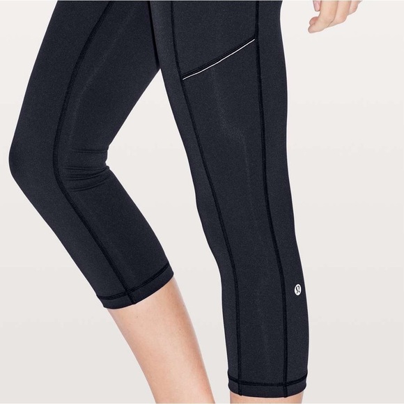 Lululemon Speed Up Crop 21" - Picture 3 of 8